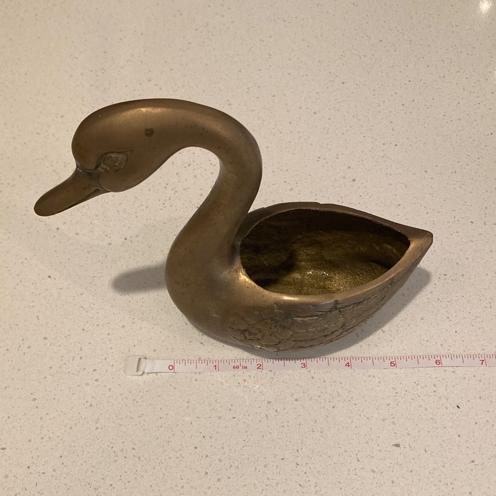 Chic Bronze Swan Sculpture - Picture 2 of 4